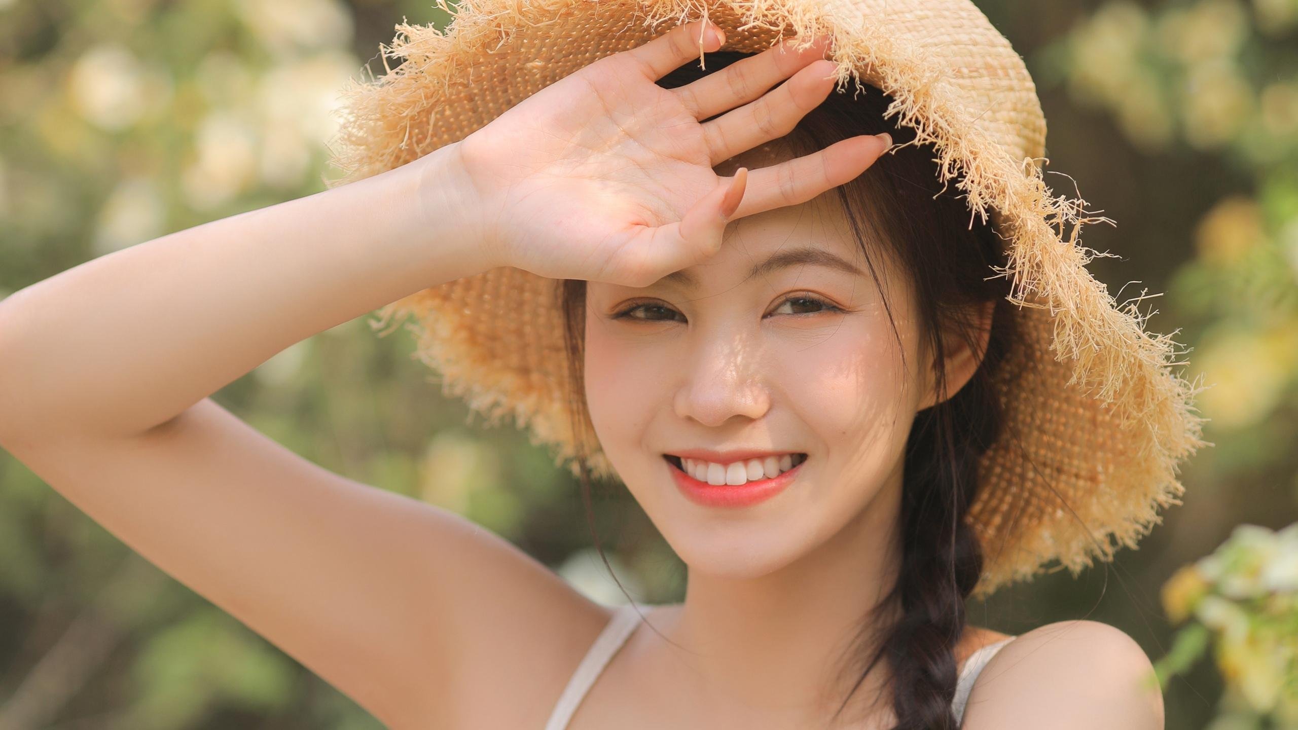 维拉后场快速出球带动整体推进，维拉技巧