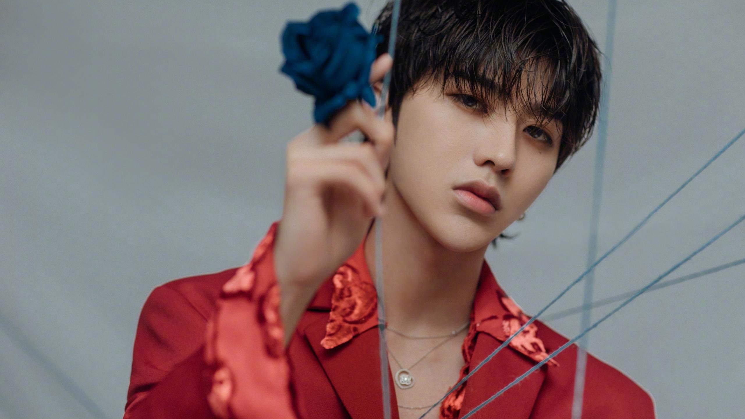 保险公司推出足球运动专项保险,为运动员提供保障,踢足球保险